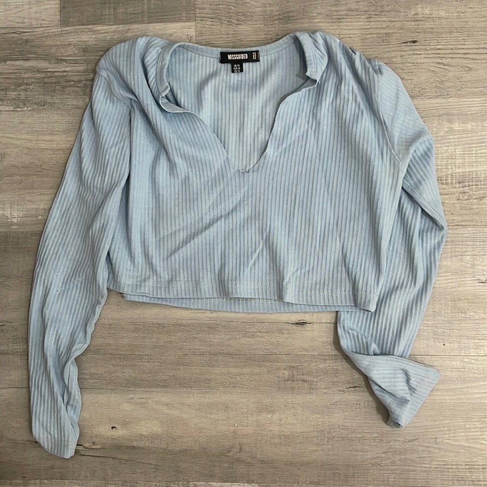 Long sleeve vneck crop top